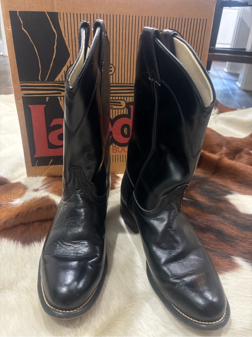 Vintage Laredo Women’s Black Western Cowboy Boots